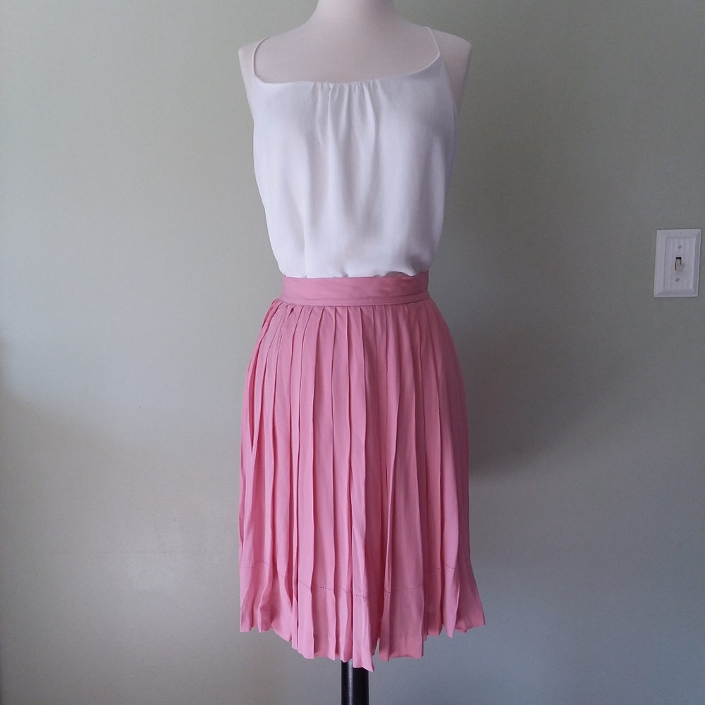 Pink silk pleated skirt